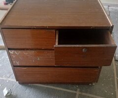 Table Almira for sale